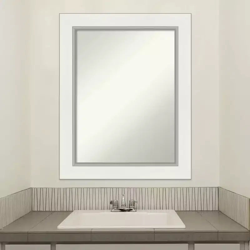 Specchio da parete rettangolare bianco argento, singolo, 23,5" x 29,5"