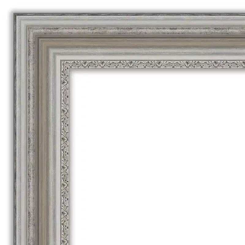 Specchio da Parete Rettangolare Argentato, Cornice Lavorata, Singolo
