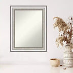 Specchio da parete rettangolare con cornice argentata, singolo, 23" × 29"