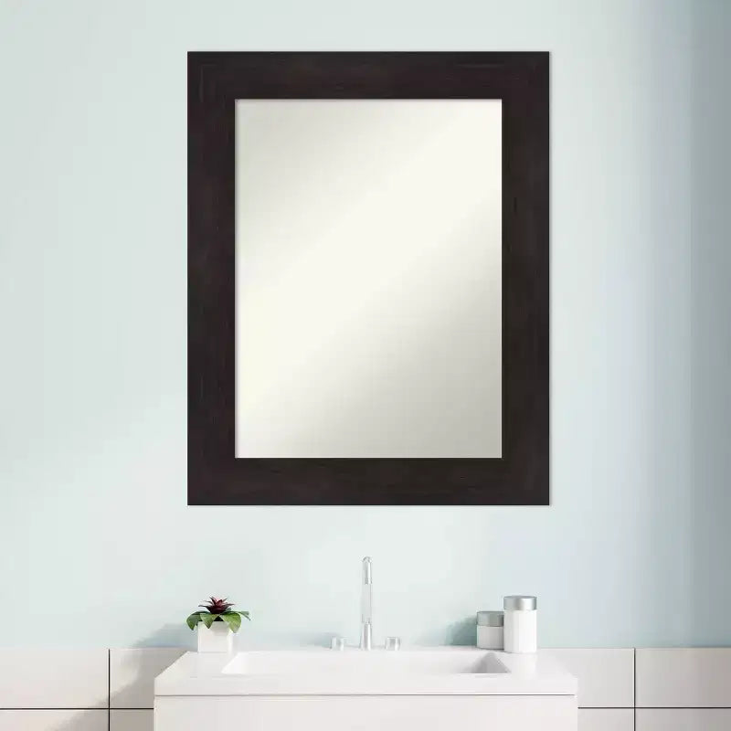 Specchio da parete rettangolare con cornice marrone espresso, singolo