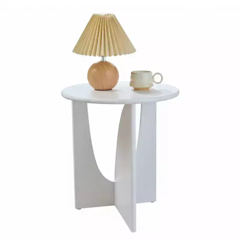 Tavolino Rotondo in Legno con Base Scolpita a U – Vari Colori